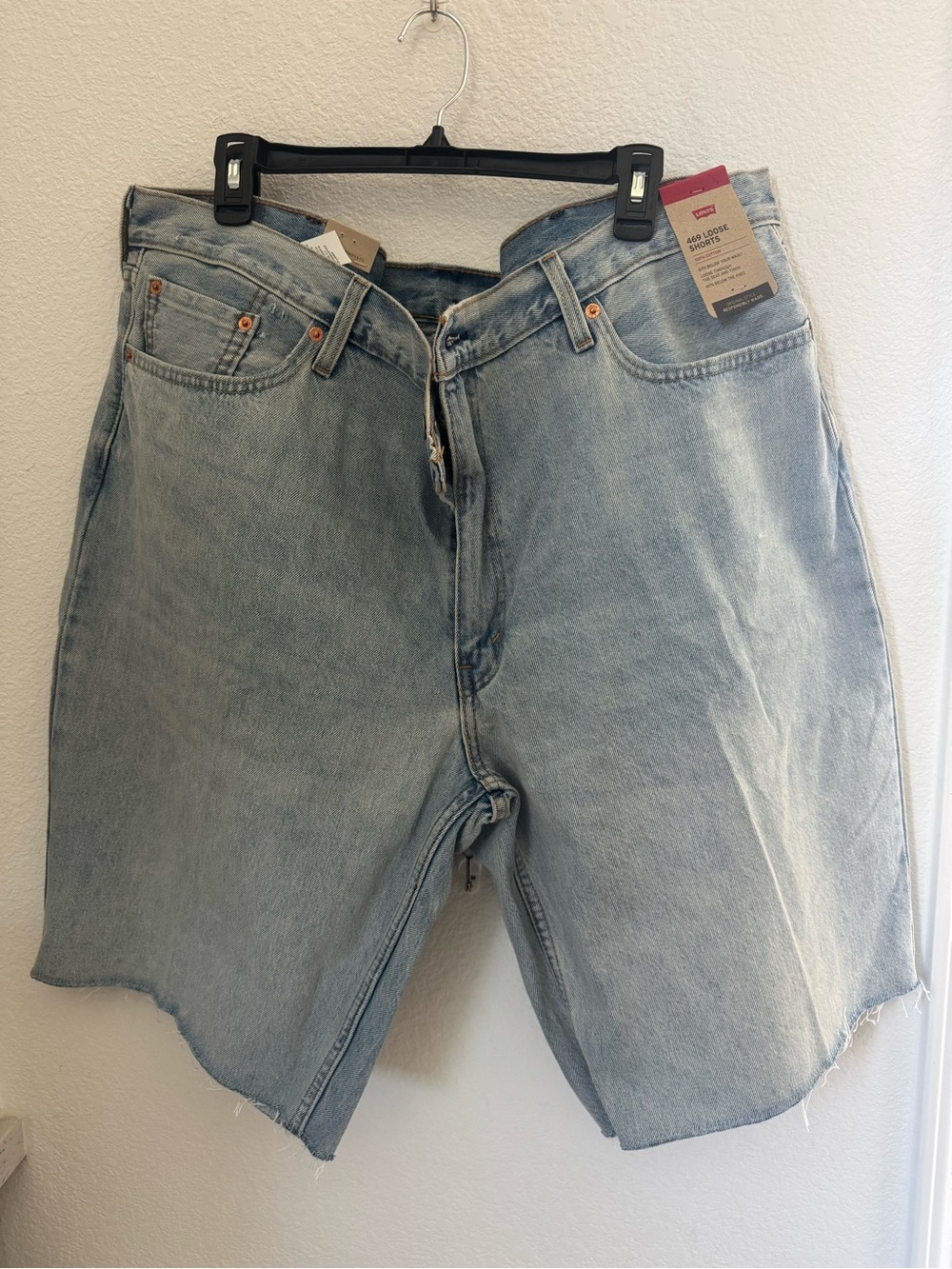Levi's Loose Light Wash Denim Jean Shorts - Broken Hem